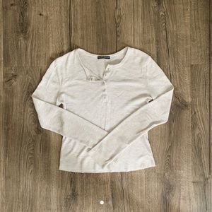 brandy melville long sleeve shirt